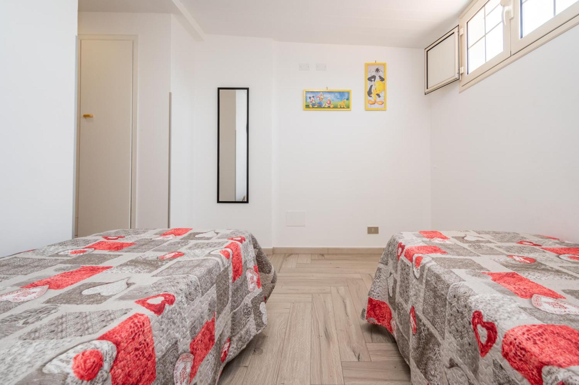 Sole Mare Deluxe Villa Campofelice Di Roccella Oda fotoğraf