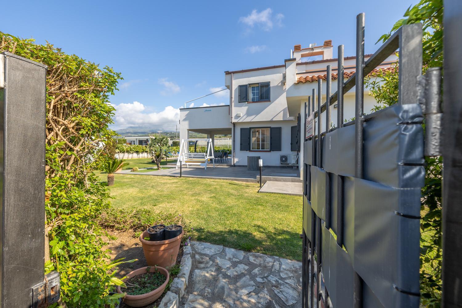 Sole Mare Deluxe Villa Campofelice Di Roccella Dış mekan fotoğraf