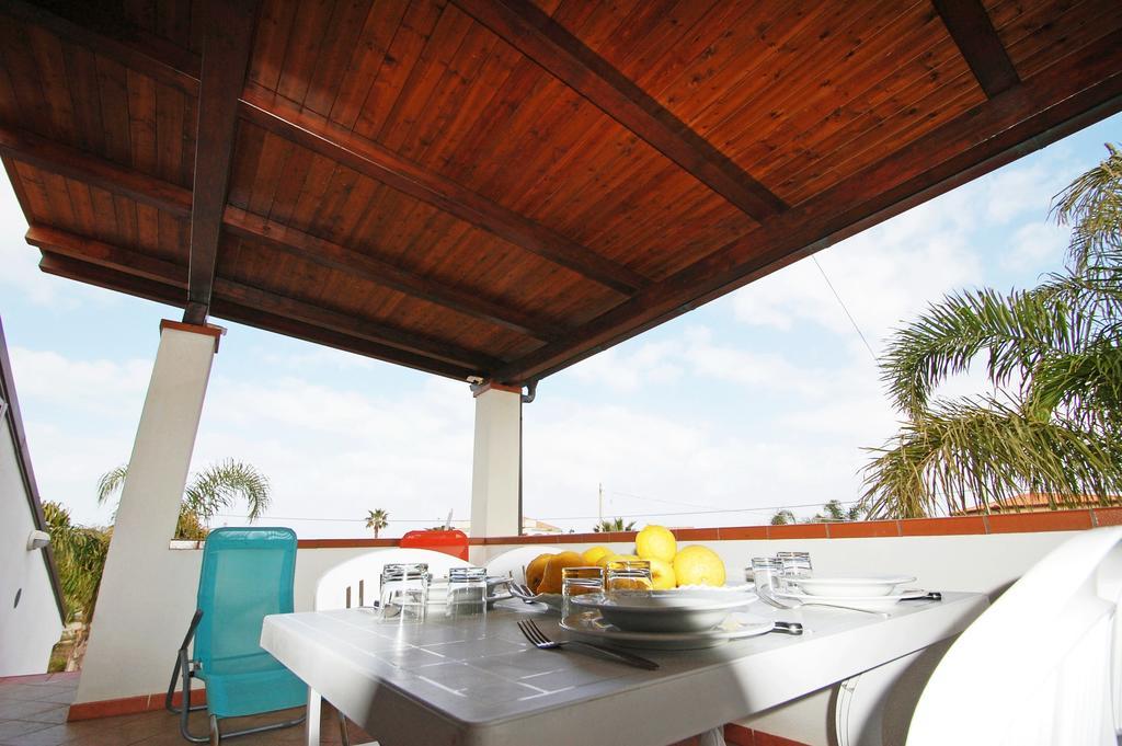 Sole Mare Deluxe Villa Campofelice Di Roccella Dış mekan fotoğraf